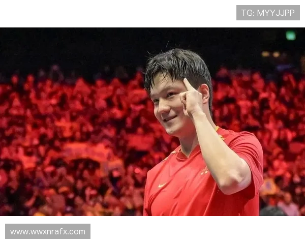 樊振东跨界互动多特球员乒乓秀