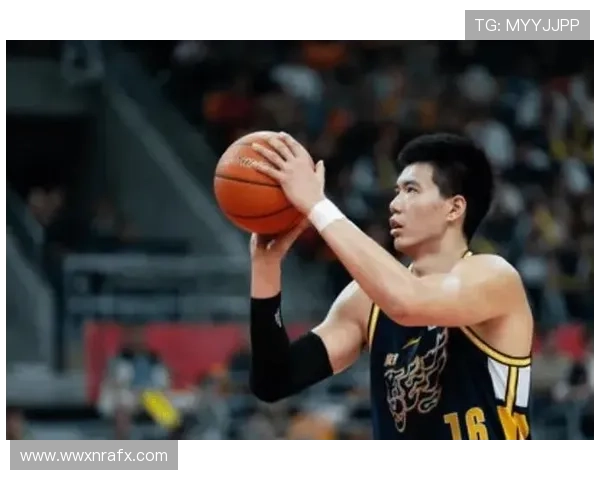 焦泊乔抵达广东 明日开始恢复训练 焦泊乔抵达广东 明日开始恢复训练